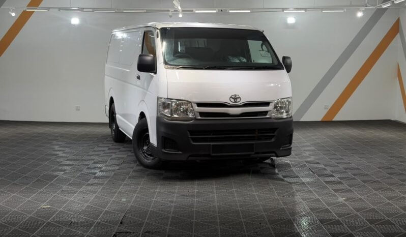 
								TOYOTA HIACE PANEL VAN 2.5 D (M) full									