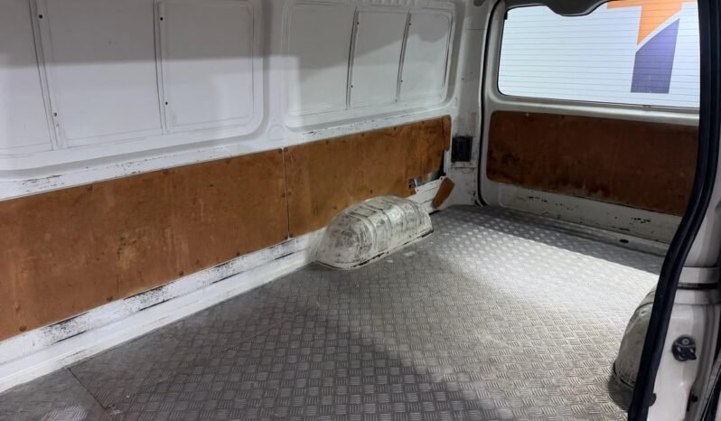 
								TOYOTA HIACE PANEL VAN 2.5 D (M) full									