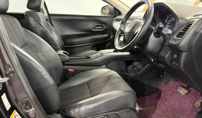 
								HONDA HR-V 1.8L V (AT) full									
