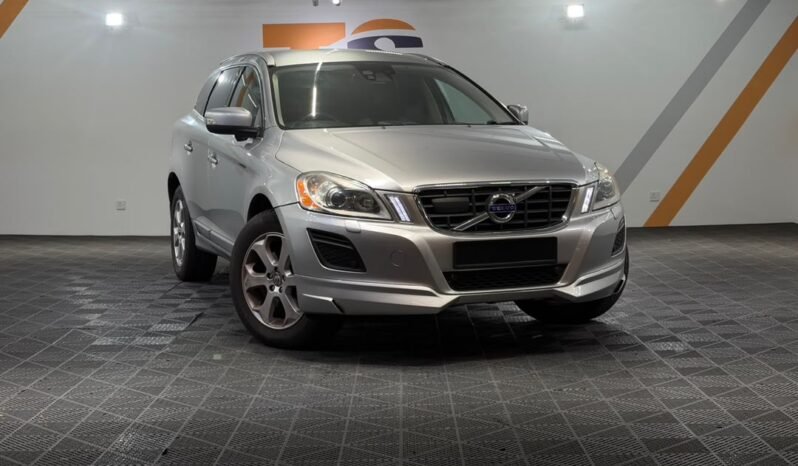 
								VOLVO XC60 2.0L T (A) full									