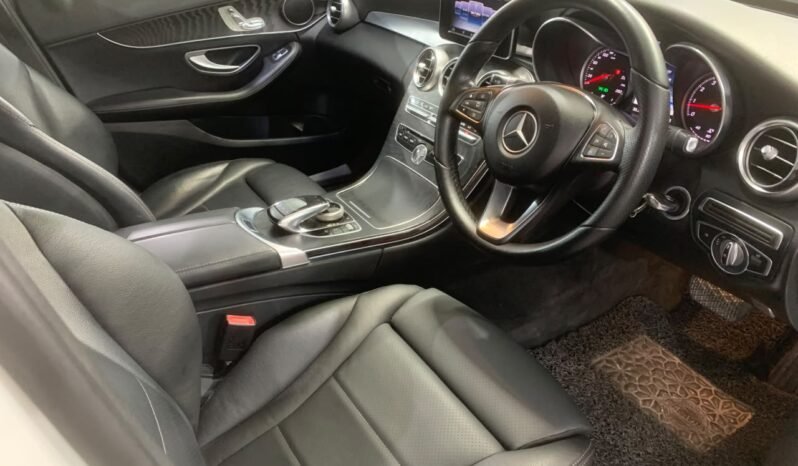 
								MERCEDES BENZ C-CLASS 2.0L 200 AVANTGARDE (A) full									