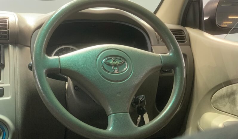
								TOYOTA AVANZA 1.3 E (A) full									