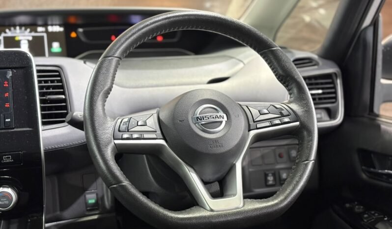 
								NISSAN SERENA 2.0 PREMIUM HIGHWAY STAR (A) full									