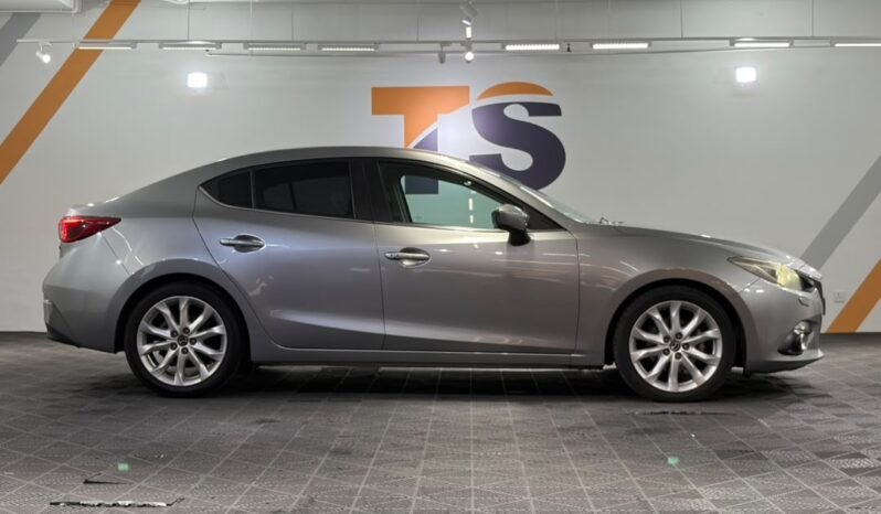 
								MAZDA 3 2.0 SEDAN HIGH SKYACTIV (CKD) MY2014 (A) full									